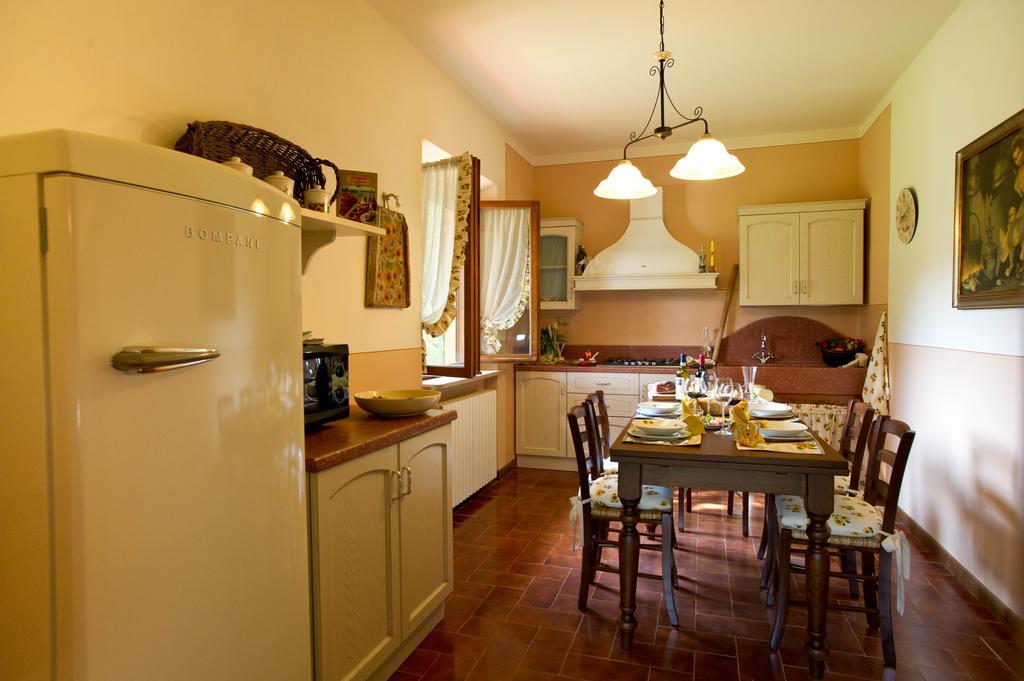 Agriturismo Podere Poggio Ai Cieli San Gimignano Værelse billede